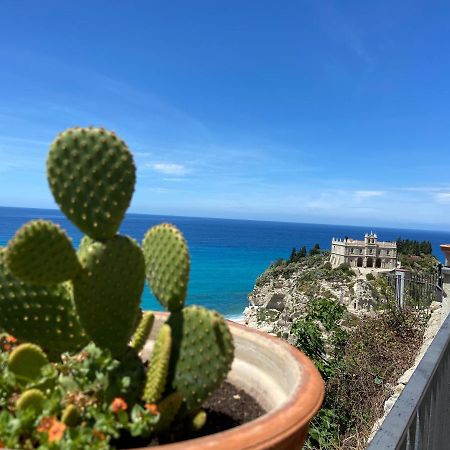 Terrazzo Del Borgo Bed & Breakfast Tropea Exterior photo