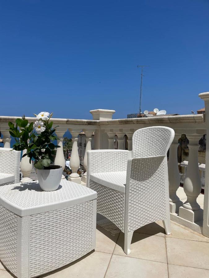 Terrazzo Del Borgo Bed & Breakfast Tropea Exterior photo