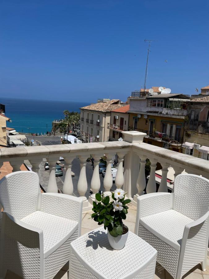 Terrazzo Del Borgo Bed & Breakfast Tropea Exterior photo