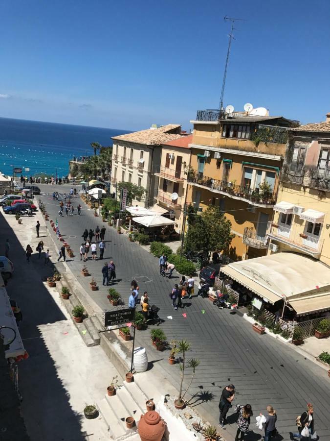 Terrazzo Del Borgo Bed & Breakfast Tropea Exterior photo